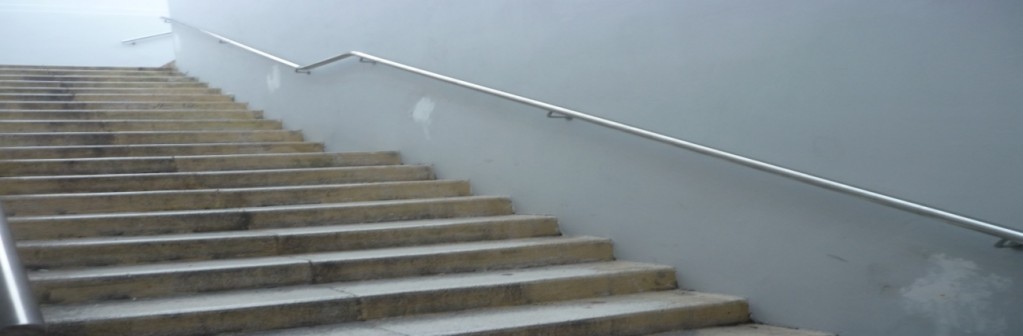 image025